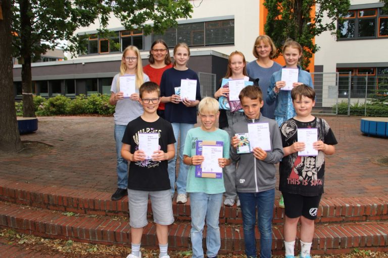 Schülerinnen und ‑Schüler glänzen beim Känguru-Wettbewerb